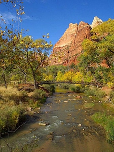 Autumn river 