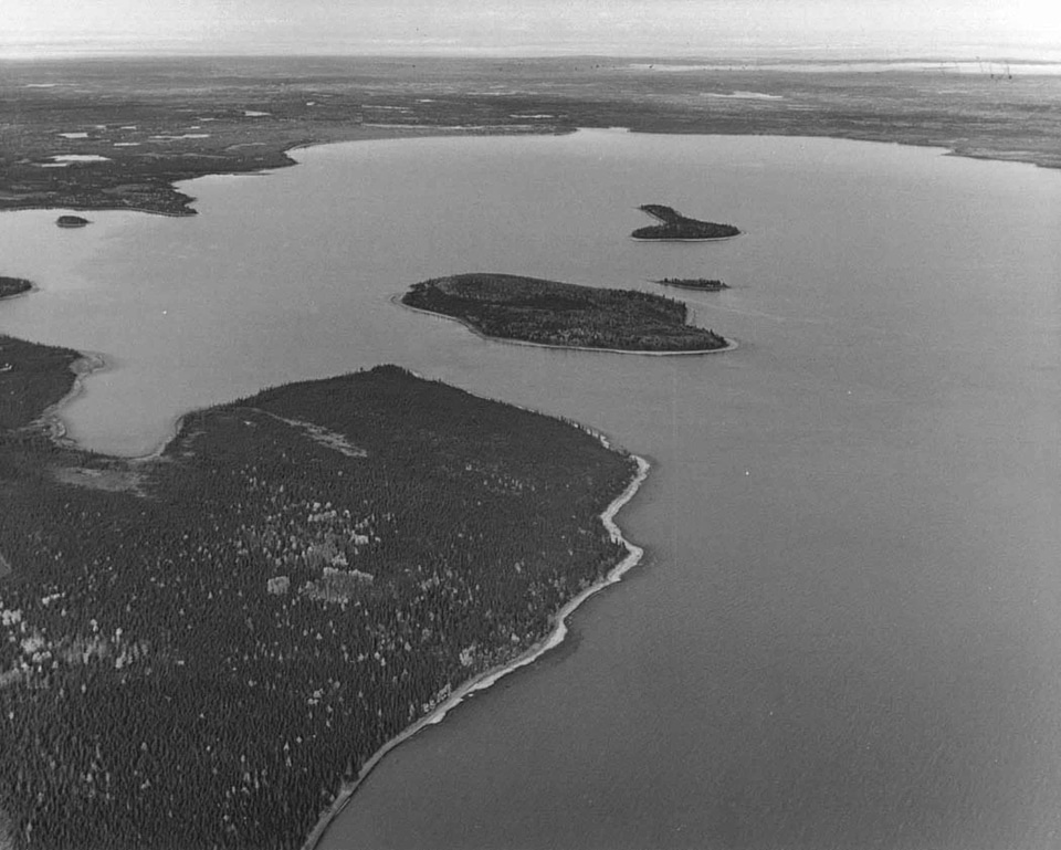 Caribou island lake