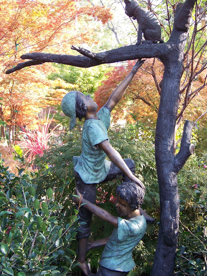 Garden sculpture decoration
