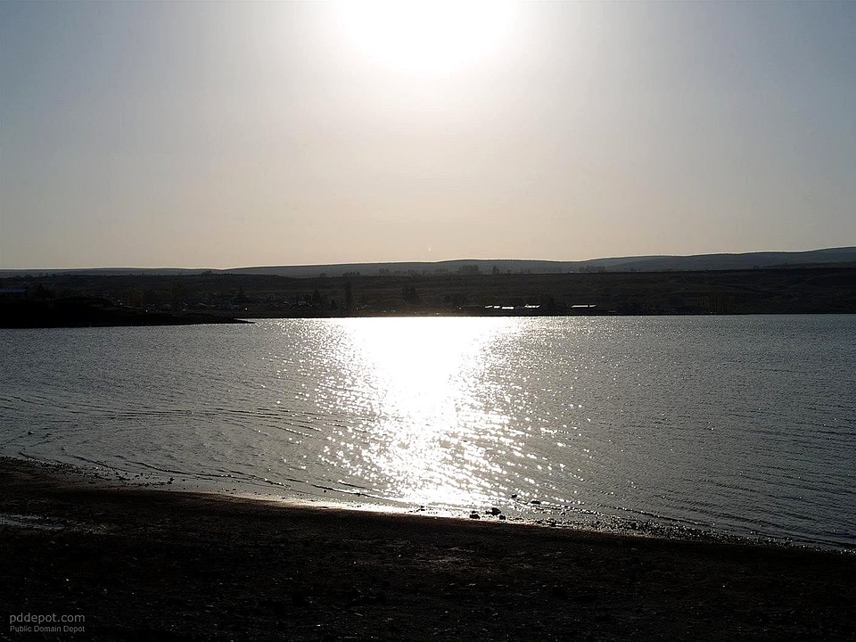 Lake sunset 