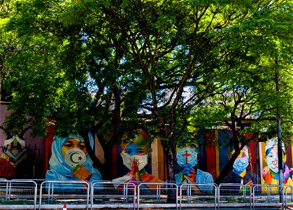 Grafiti Coexistência por Eduardo Kobra