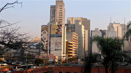 Edifício Prestes Maia visto da Pinacoteca