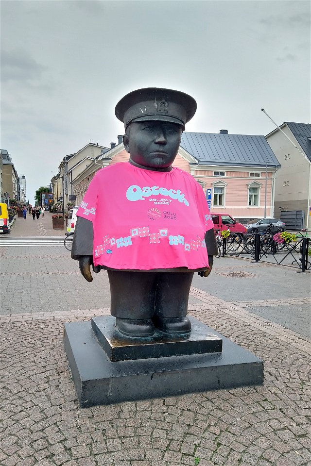 The Tubby Policeman