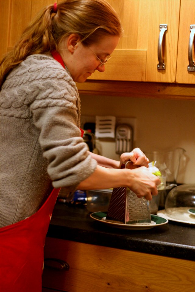 Project 365 #280: 071011 Domestic Goddess