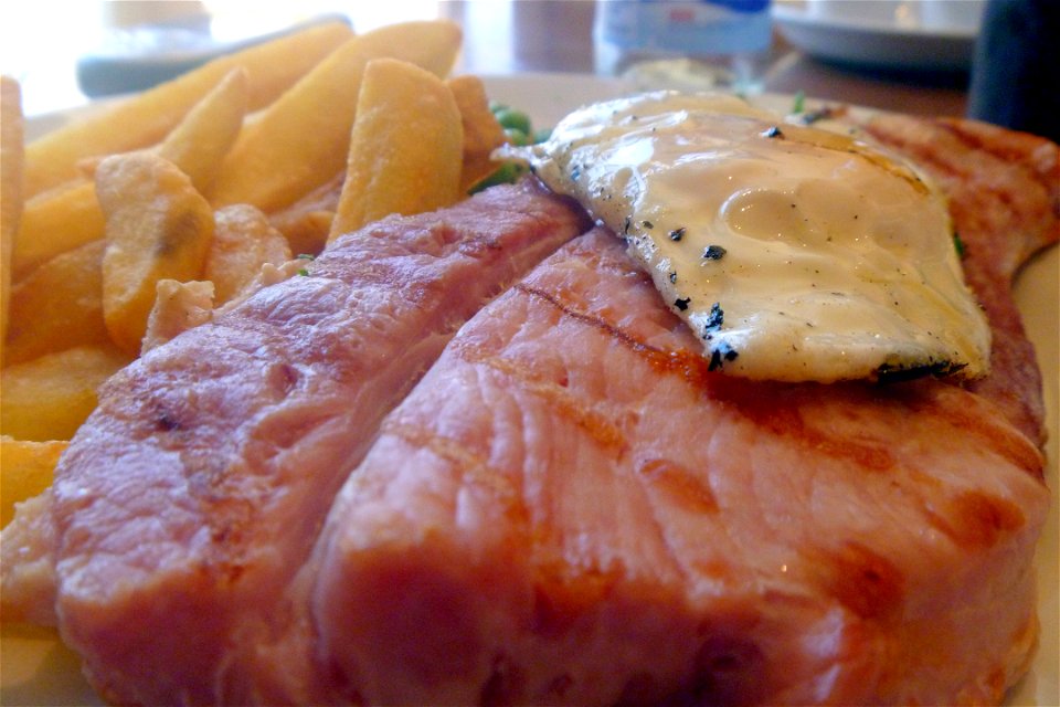 Project 365 #195: 140711 High Steaks