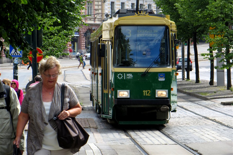 Here Comes The Tram