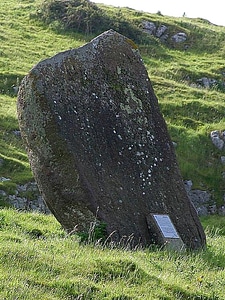 Standing stone 