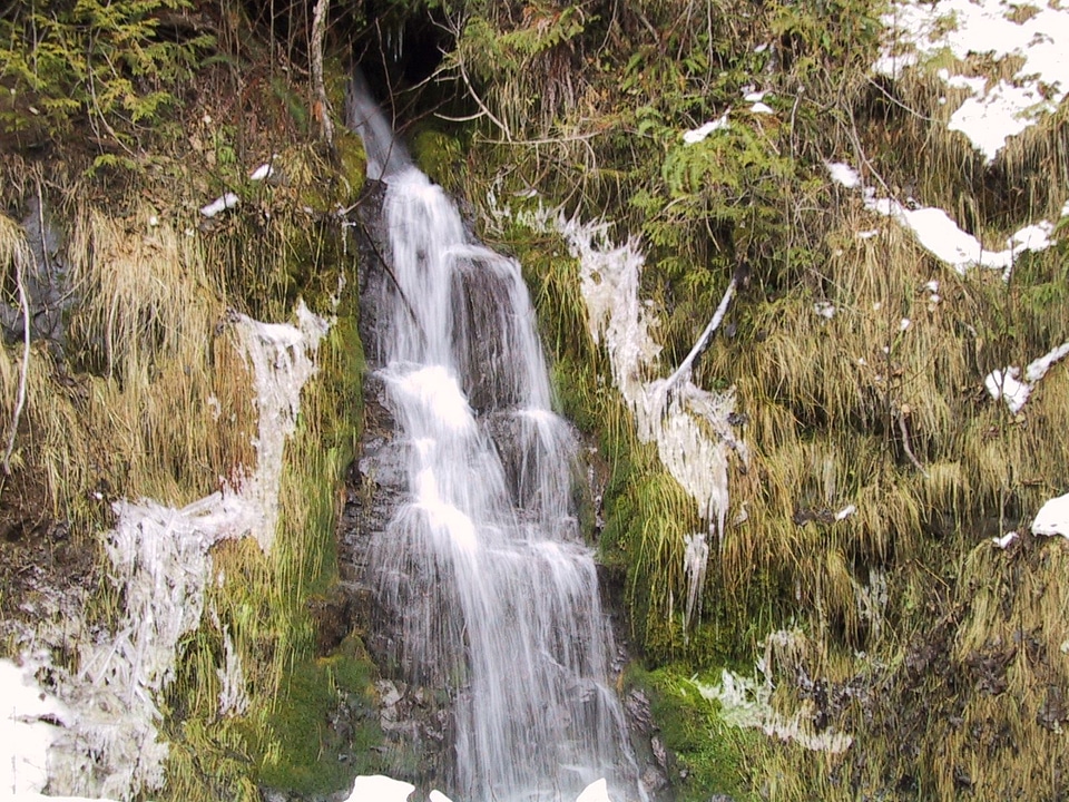 Bank cascade little