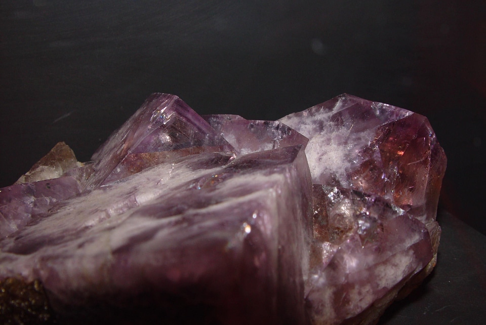 Amethyst crystal photo