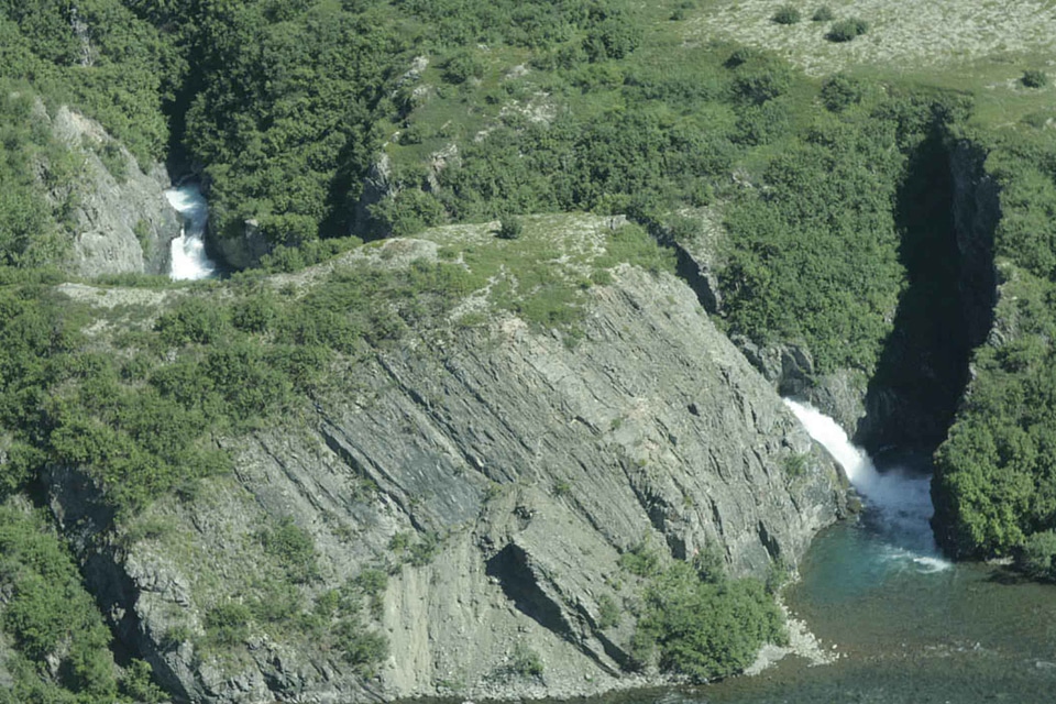 Canon cascade river