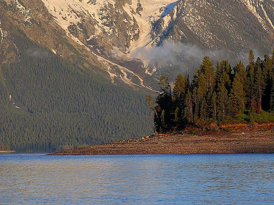 Dawn lake 