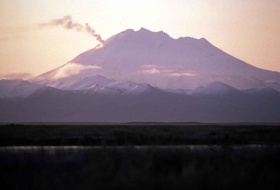 Alaska peninsula volcano