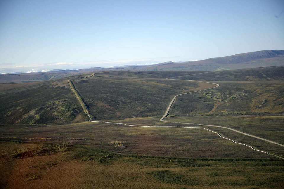 Alaska oil oil pipeline