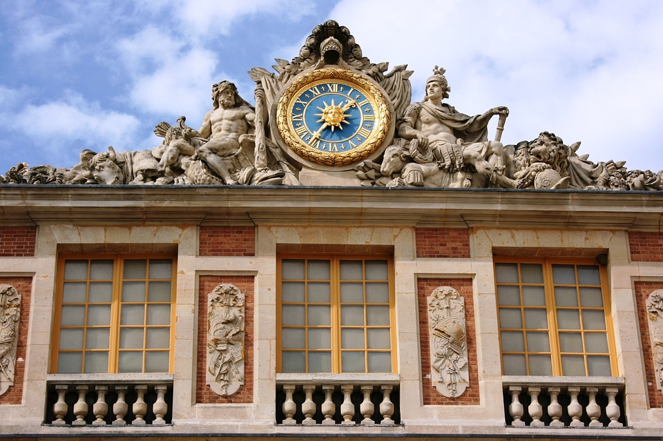 Versailles watch france