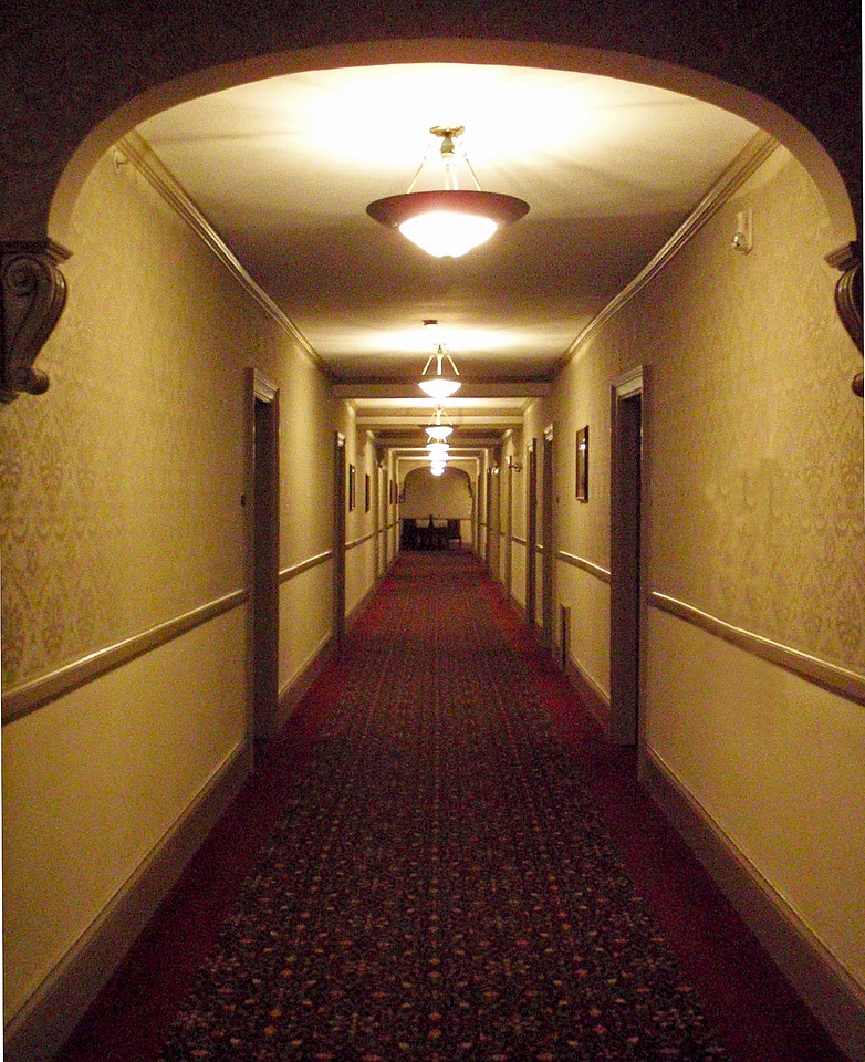 Light entrance dark