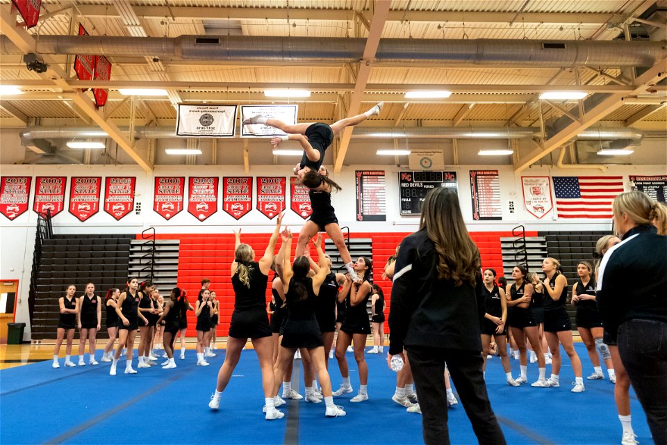 Cheer-8981