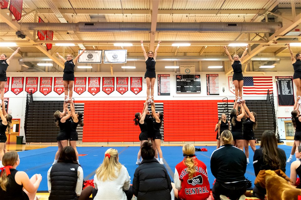 Cheer-9120