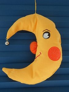 Good night children in the bed bring