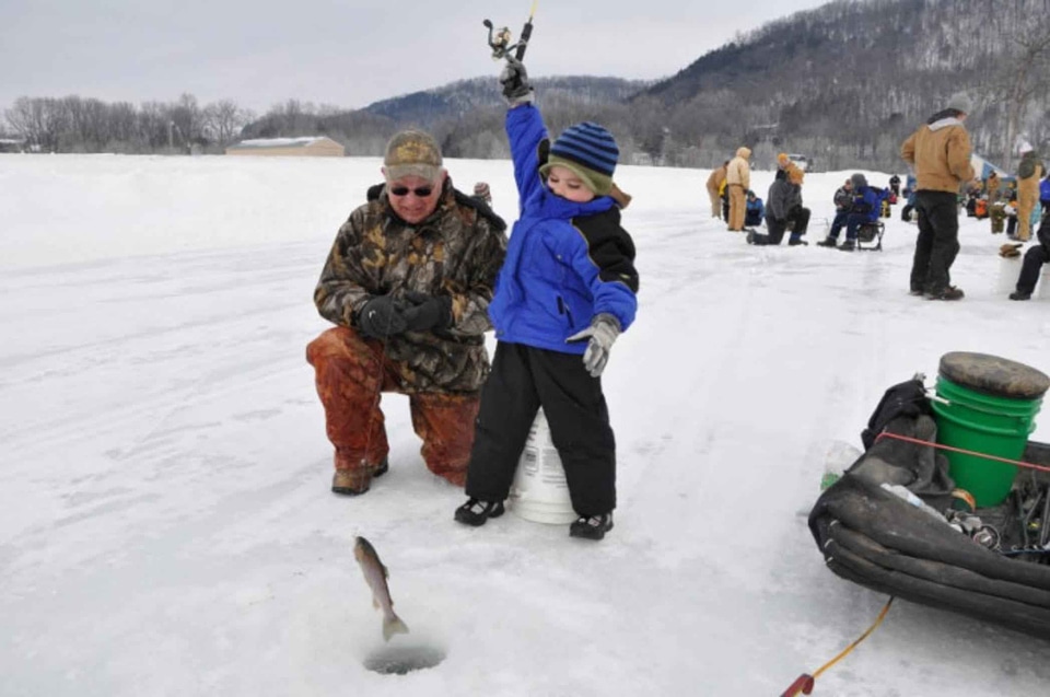 Boy father fishery
