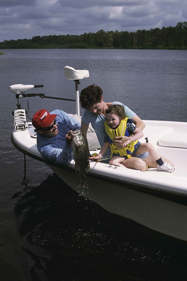 Boot enjoy fishery