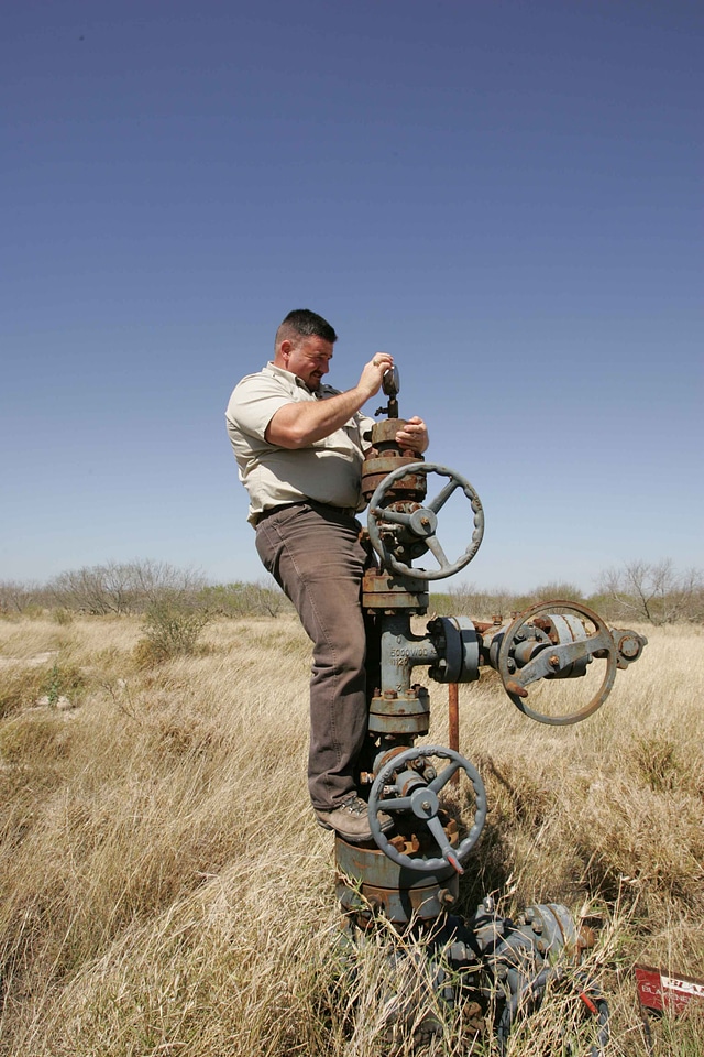 Fine gas well 