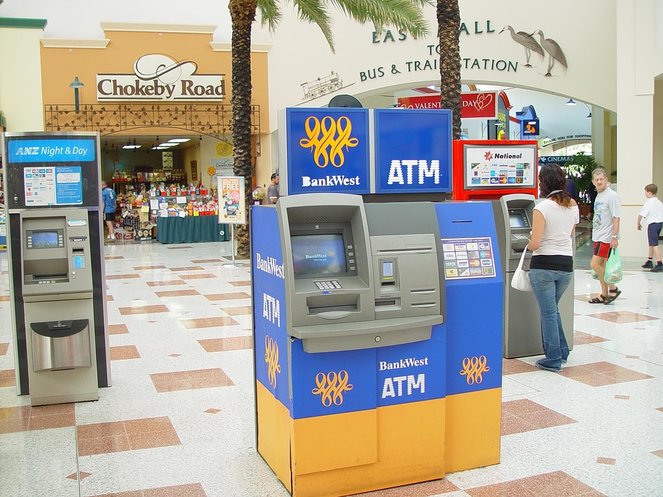 Machine teller 