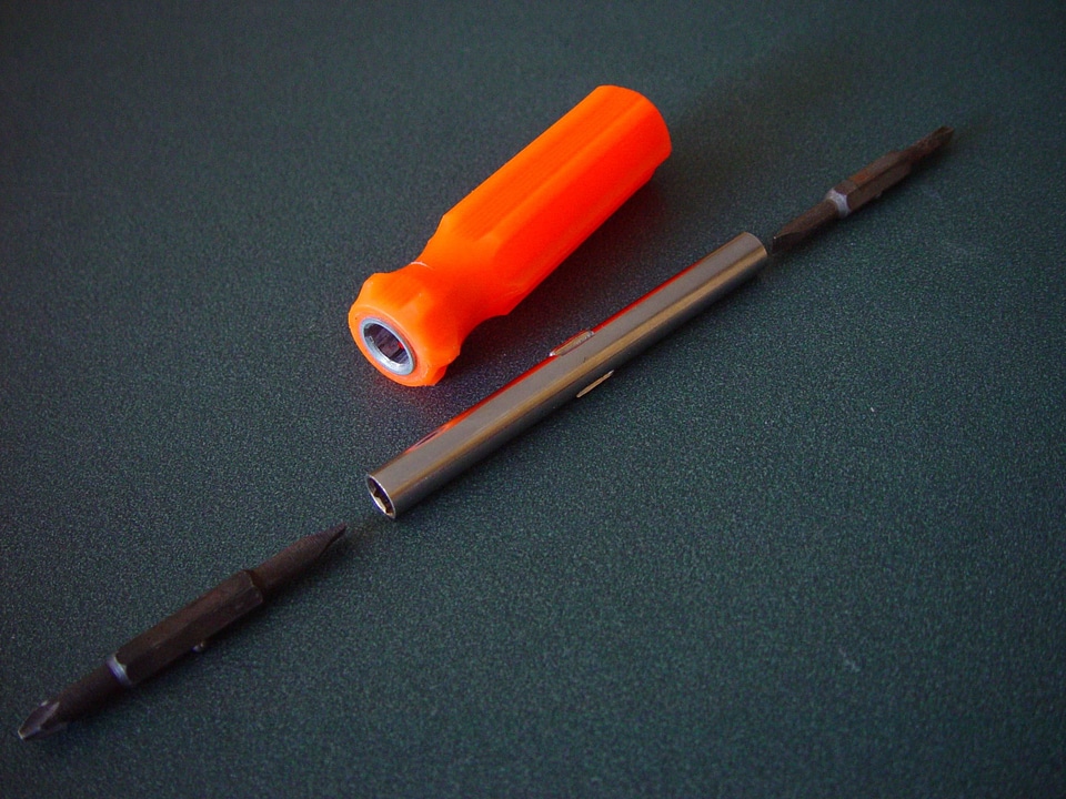 Screwdriver  