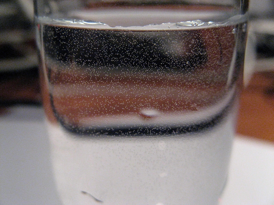 Beverage bubble glass