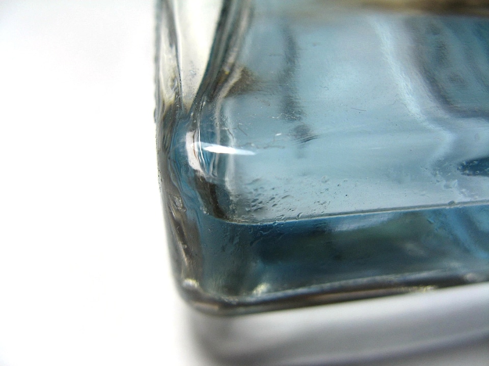 Angle detailed glass