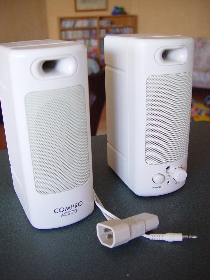 Adapter audio loudspeaker
