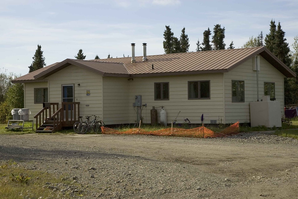 Bearing bunkhouse station