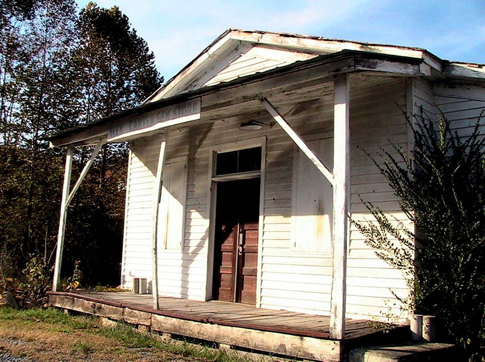 Business country store fort