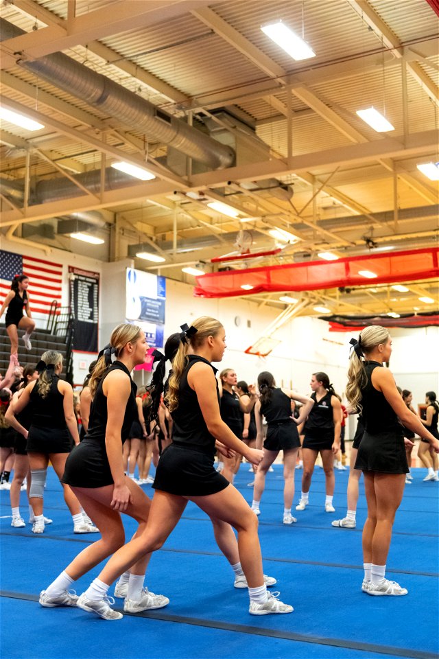 Cheer-8945