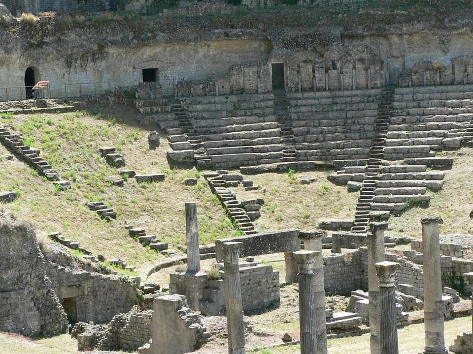 Architecture theatre 