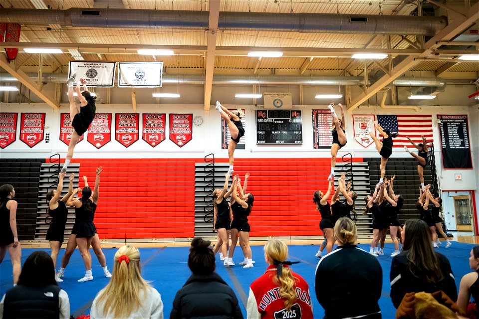 Cheer-9071