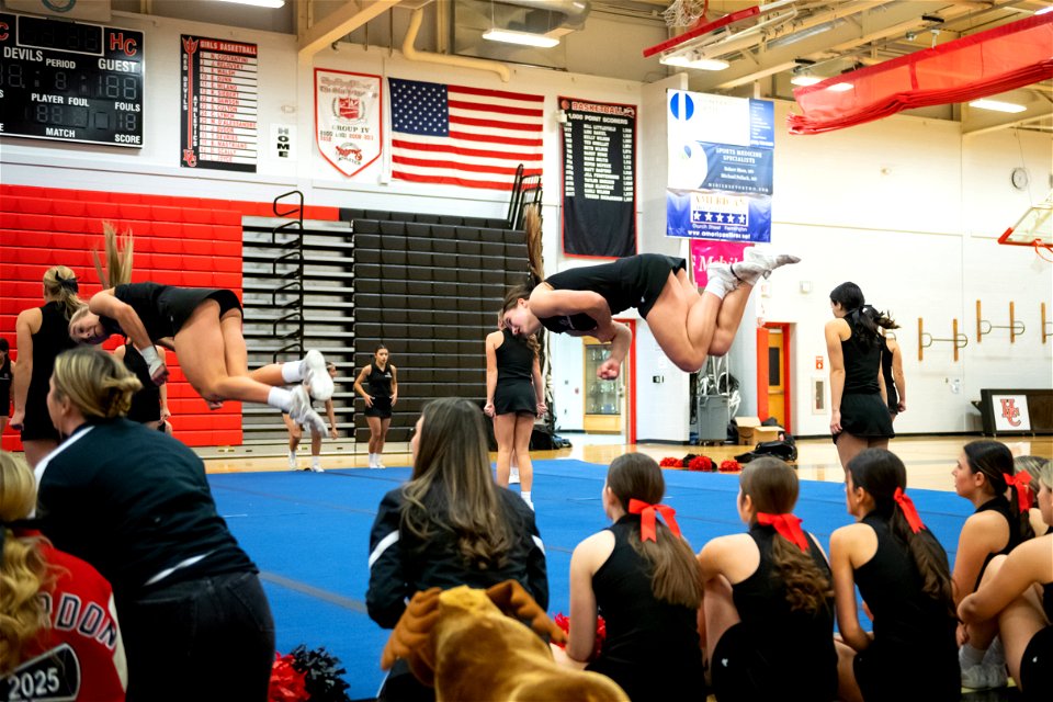 Cheer-9051