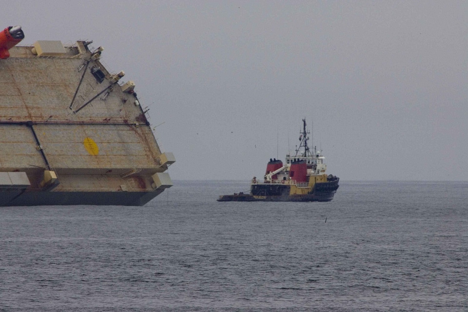 Cargo cargo ship little