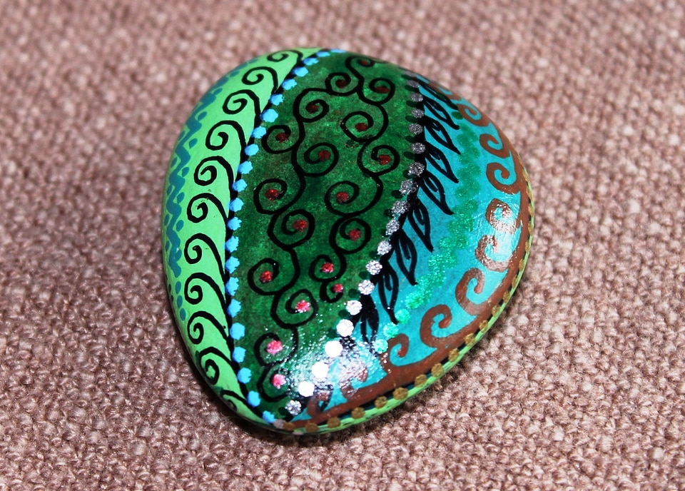 Lucky stone cabaret stone