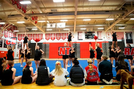 Cheer-9088