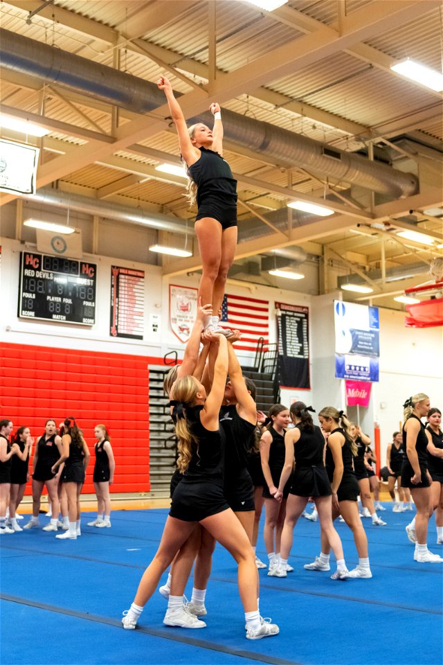 Cheer-8964