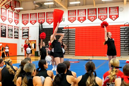 Cheer-9004
