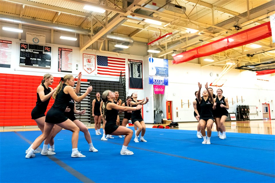 Cheer-9243