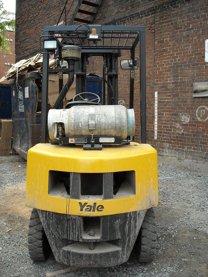 Back forklift 