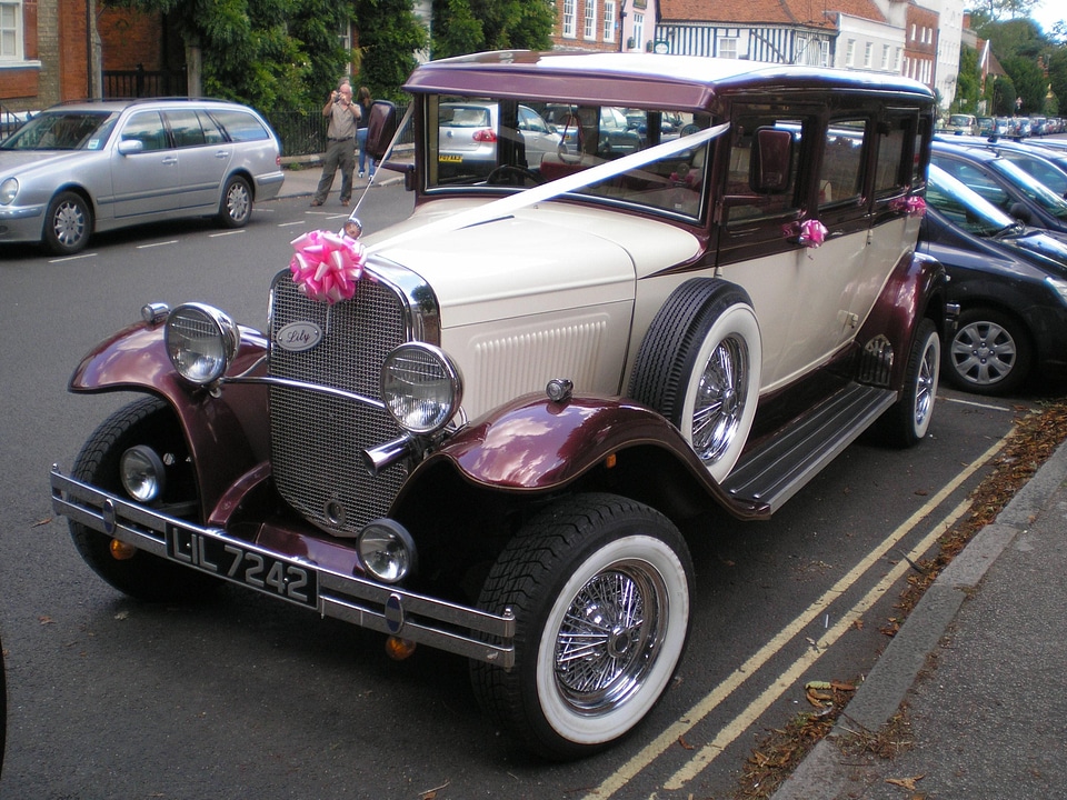 Car oldtimer wedding