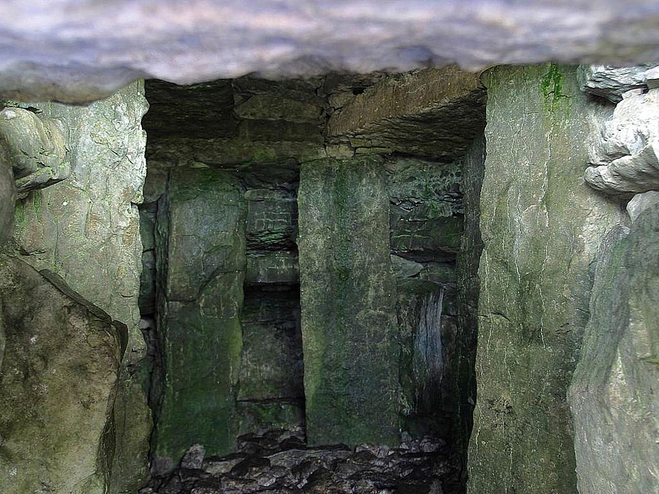 Indoor rocks stones