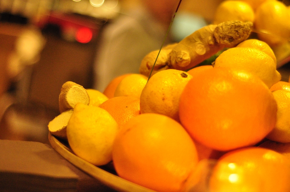 Eating color fruit
