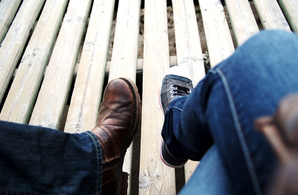 Converse couple people photo