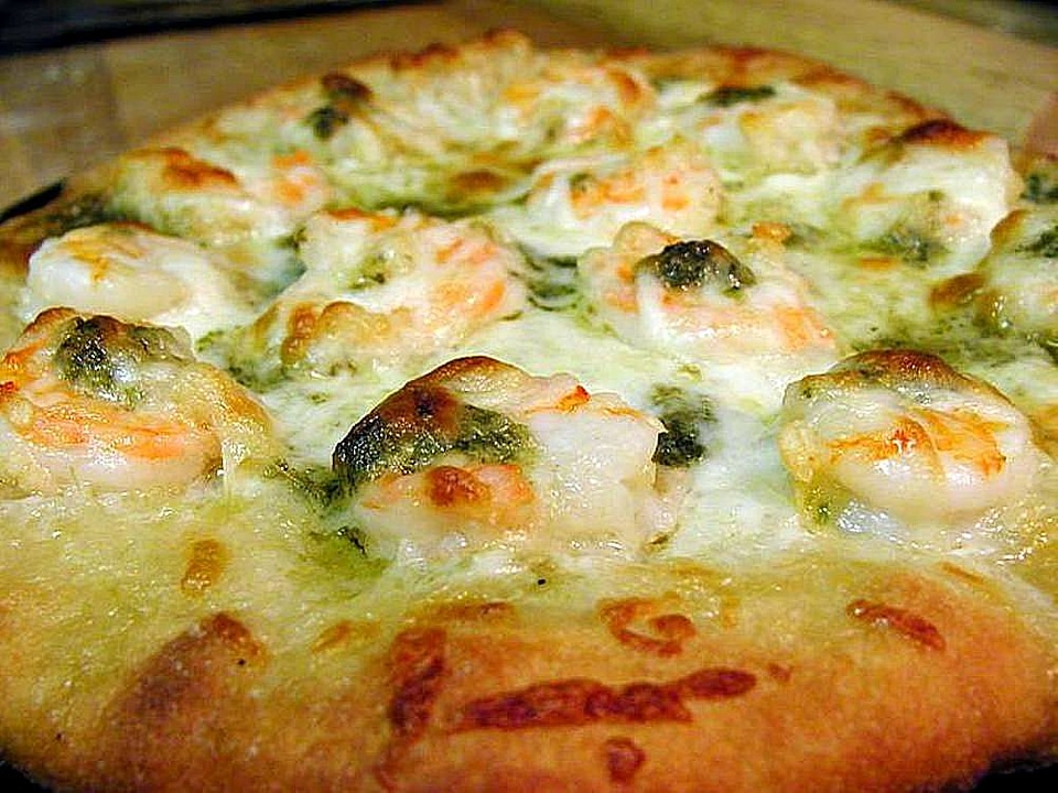 Cheese pesto pizzas