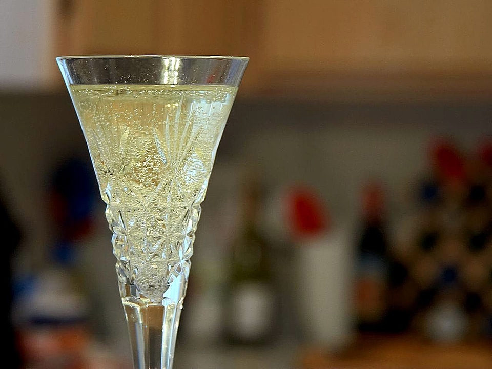 Alcohol beverage bubble