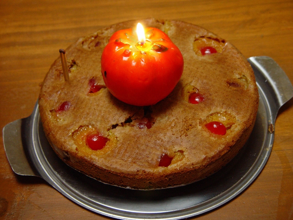 Cakes tomato 